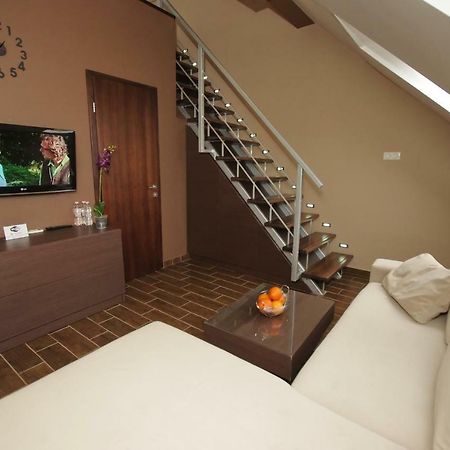 Royal Residence Apartments ยูลา ภายนอก รูปภาพ