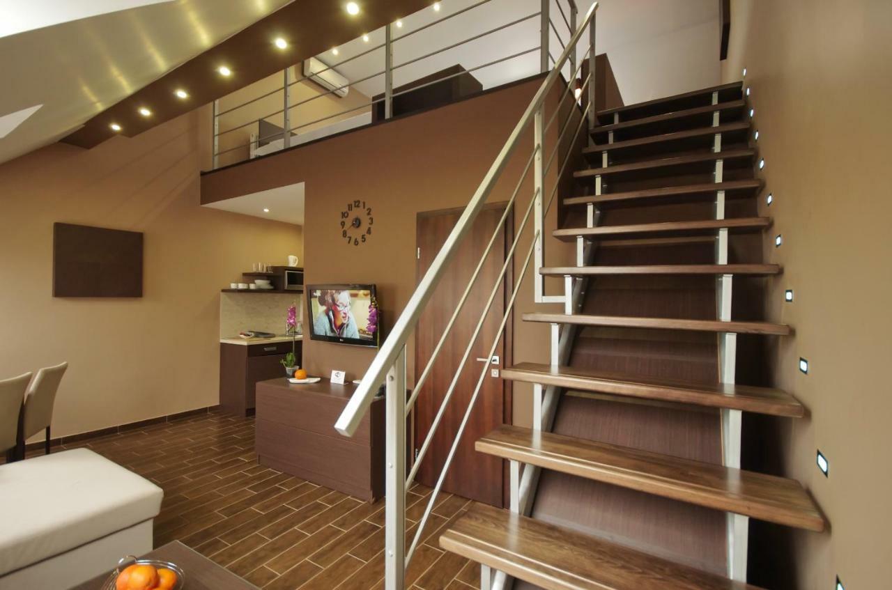 Royal Residence Apartments ยูลา ภายนอก รูปภาพ