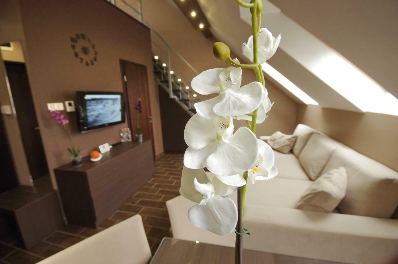 Royal Residence Apartments ยูลา ภายนอก รูปภาพ
